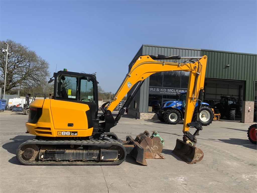 JCB 86C-2 Digger (ST26177)