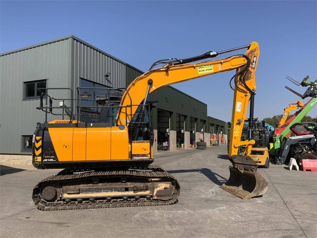 JCB JS145 lC Plus Digger (ST27308)