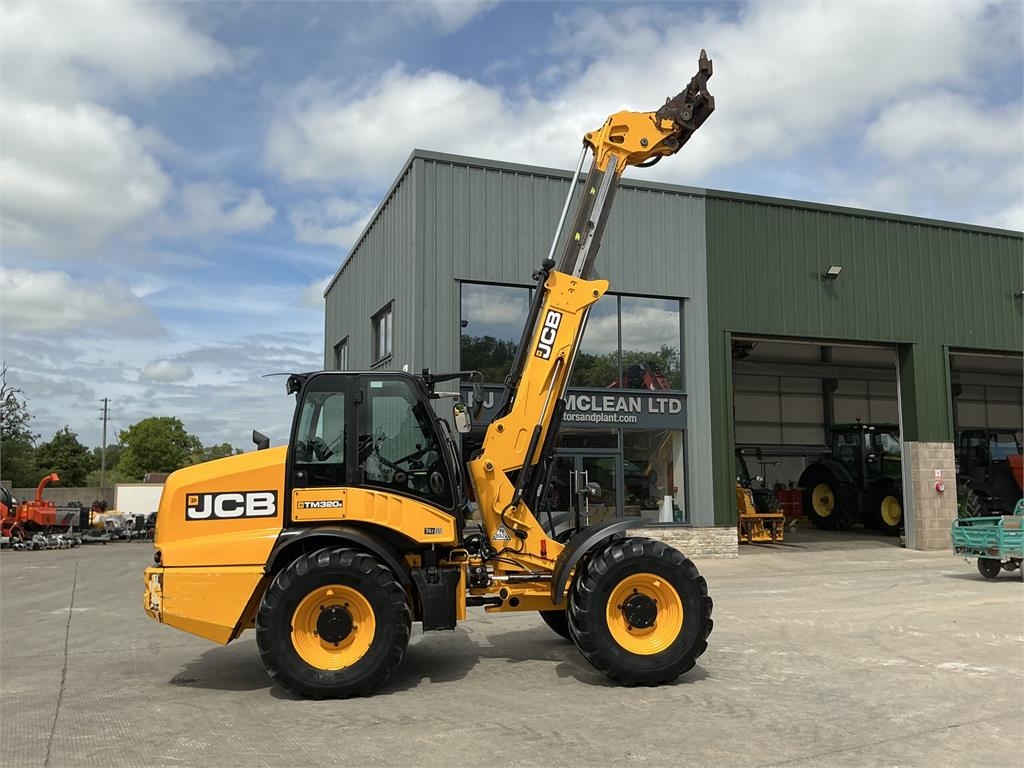 JCB TM320s Pivot Steer Telehandler (ST26636)