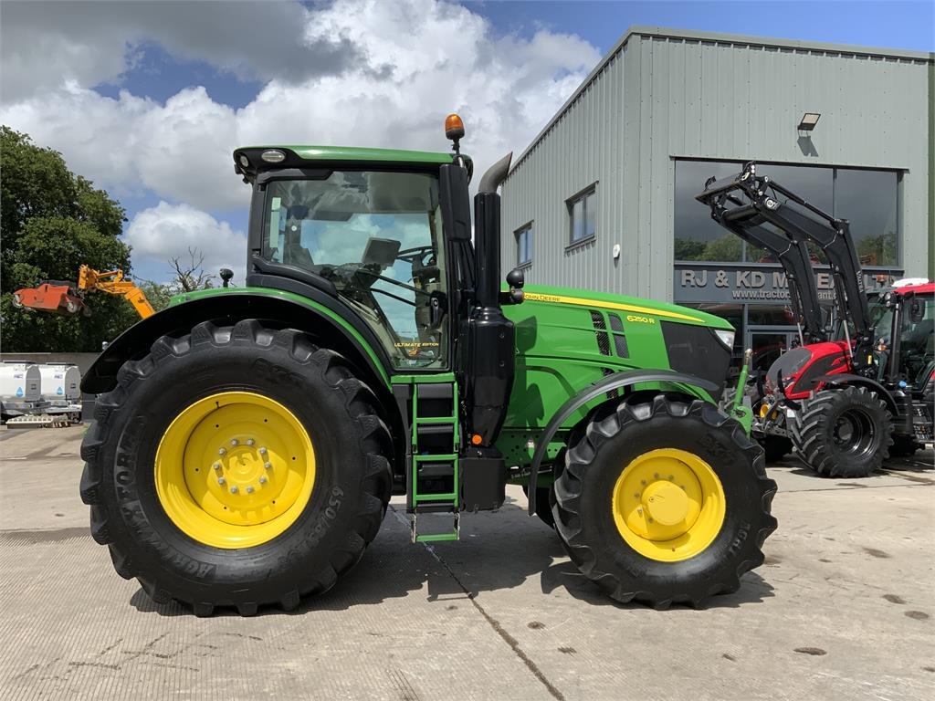 John Deere 6250R Ultimate Edition Tractor (ST26768)
