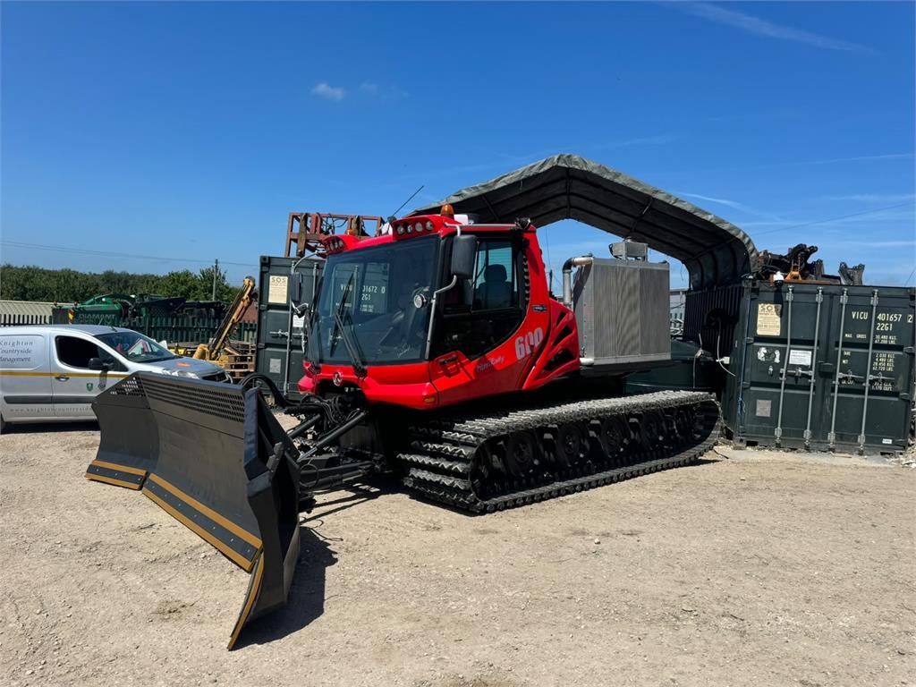 Kässbohrer PistenBully 600