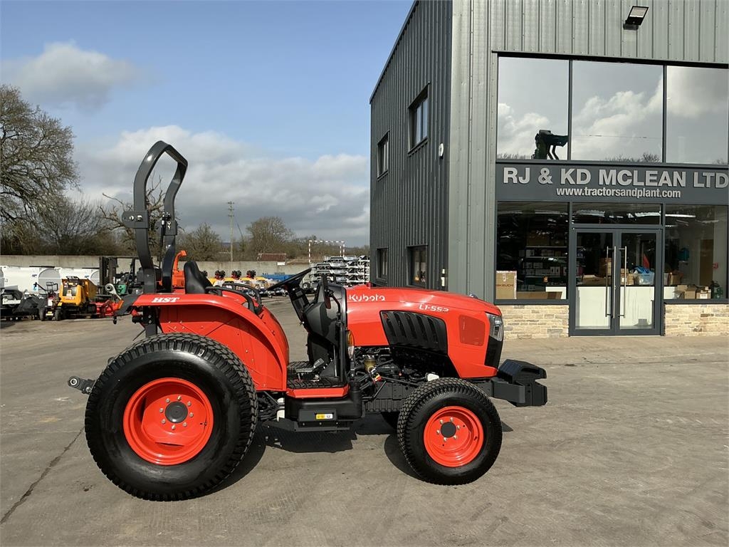 Kubota L1-552 Tractor (ST25925)