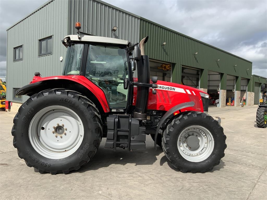 Massey Ferguson 7620 Dyna 6 Tractor (ST26907)
