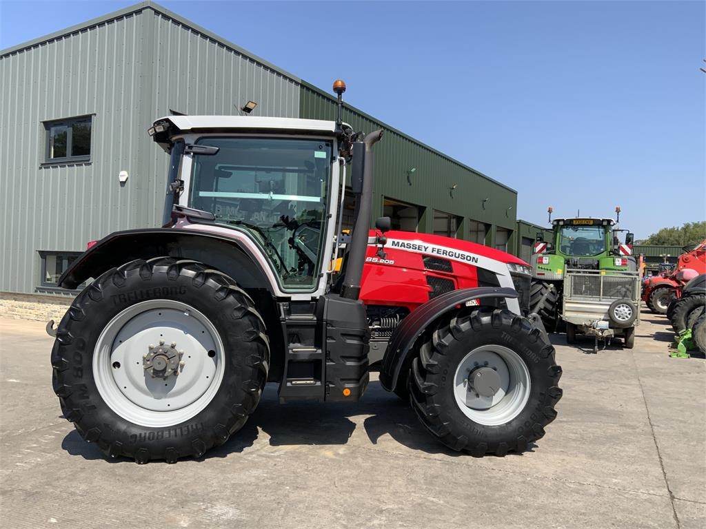 Massey Ferguson 8S.205 DynaVT Tractor (ST27135)