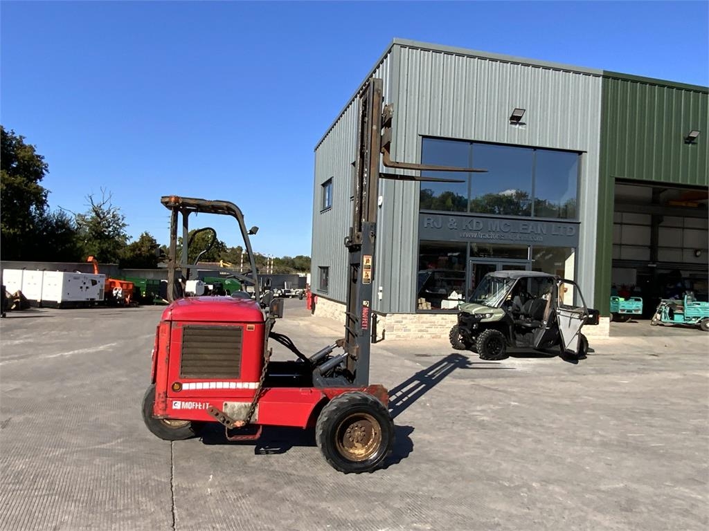 Moffett M8 25.3 Forklift (ST24021)