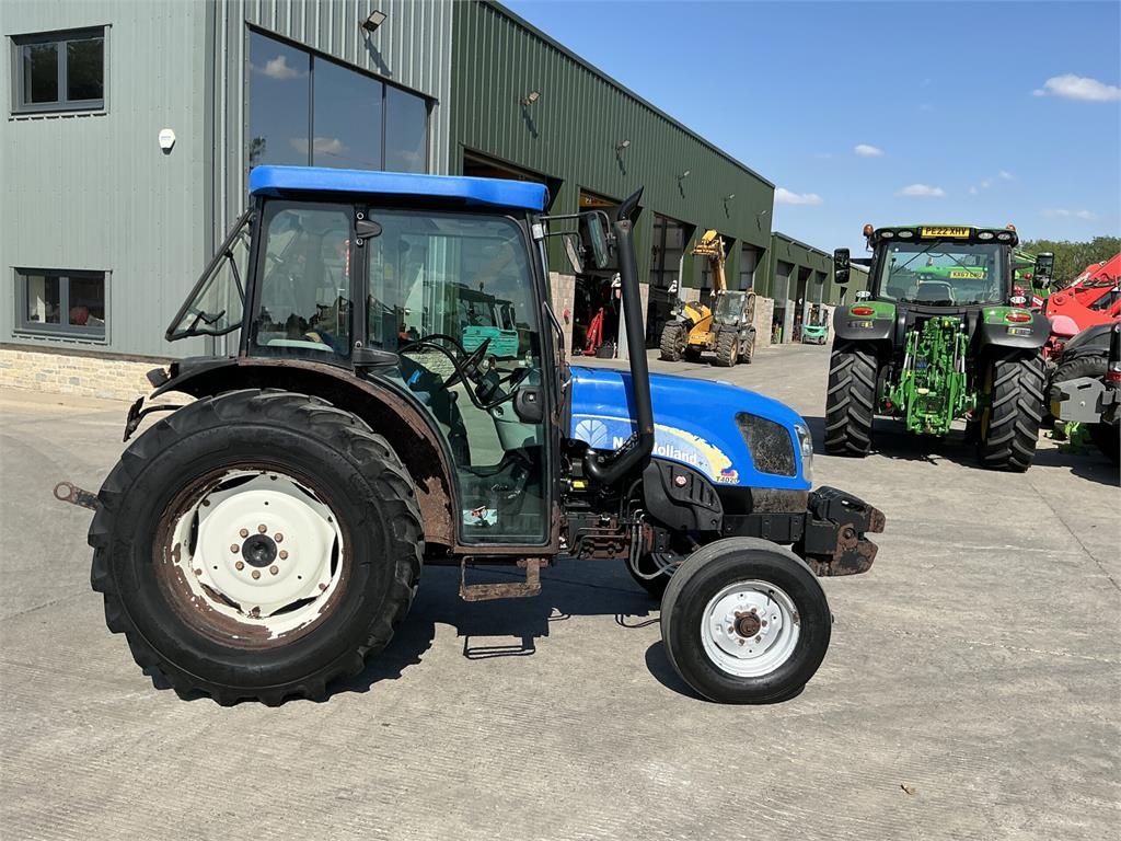 New Holland T4020 Tractor (ST26079)