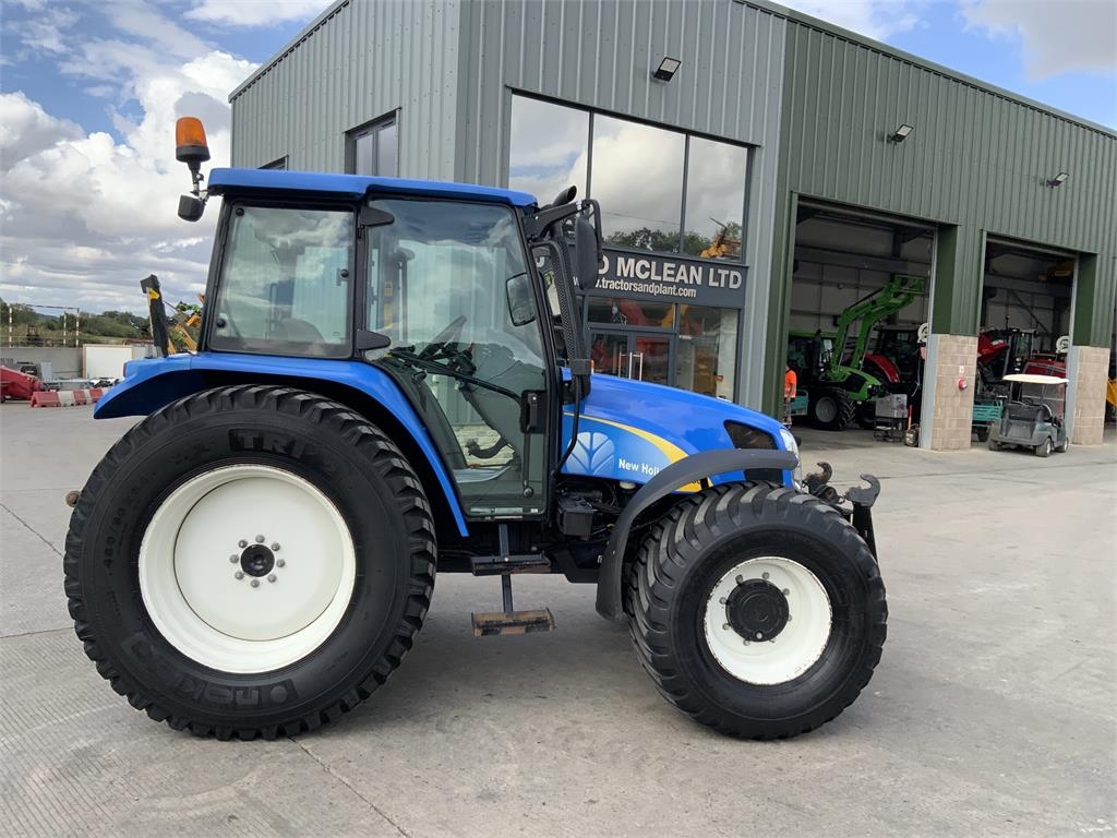 New Holland TL90A Tractor (ST25504)