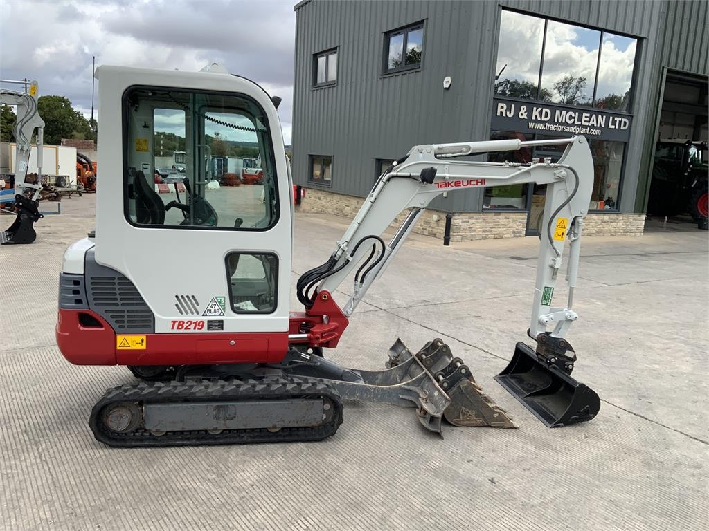 Takeuchi TB219 Digger (ST27546) — occasion