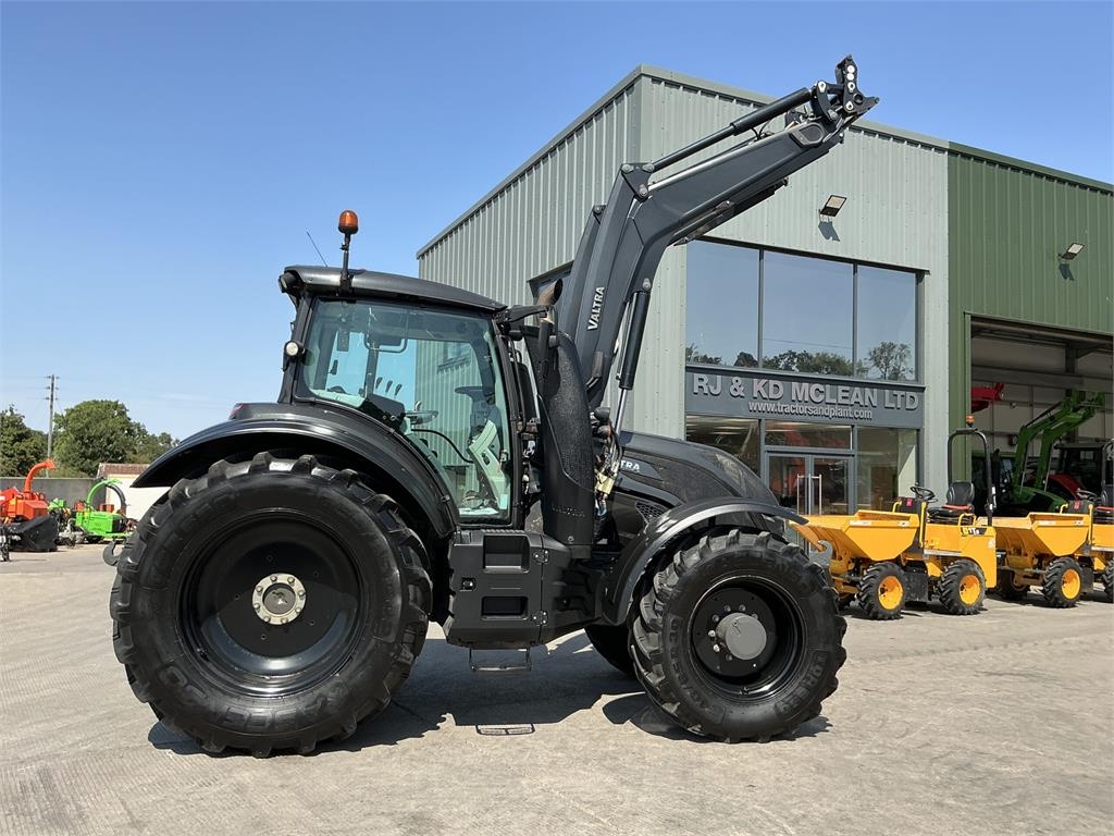 Valtra T174 Active Unlimited Tractor (ST25060)