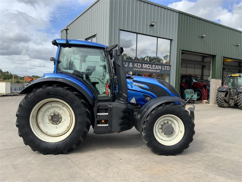 Valtra T234 Direct Twin Track Reverse Drive Tractor (ST26