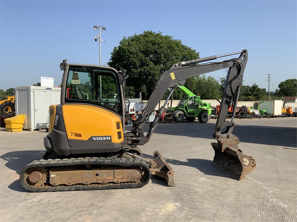 Volvo ECR50D Digger (ST26878)