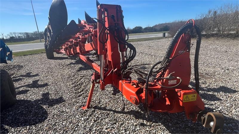 Kuhn 8 furet Vari-Manager