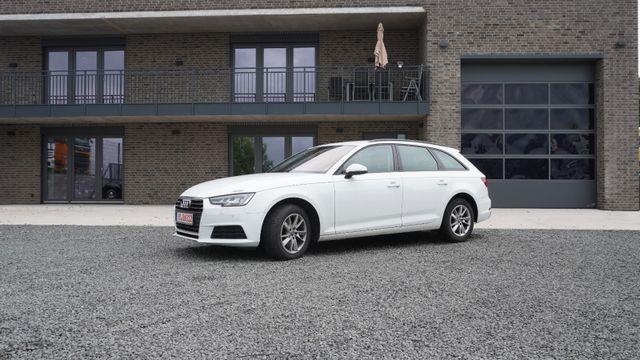 Audi A4 Avant 40 TFSI Matrix LED