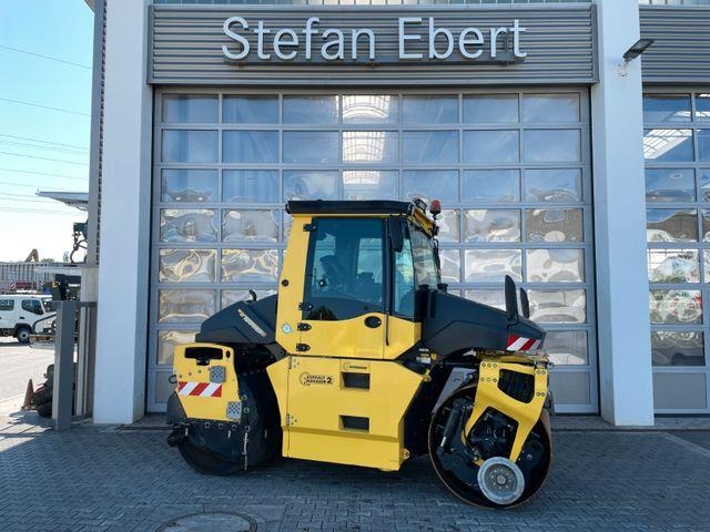 Rouleau monocylindre Bomag BW 154 ACP-4i AM / nur 1.751h / Asphalt Manager — occasion 2017, 1 751 h