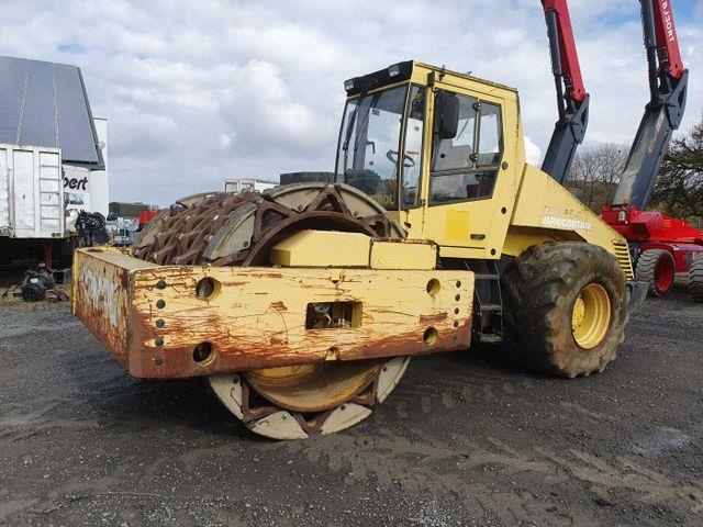 Rouleau monocylindre Bomag BW 225 D-3 / 2001 / nur 3.824h! / Variocontrol — occasion 2001, 3 824 h