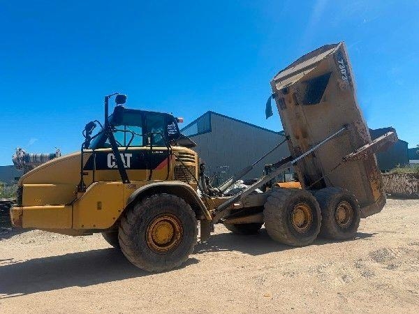 Tombereau articulé Caterpillar 730 — occasion 2013, 7 153 h