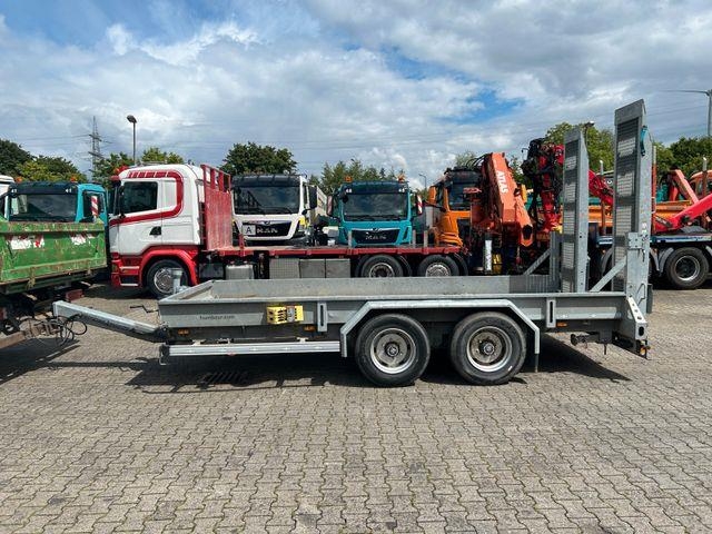 Humbaur Tandem Anhänger mit 2Achsen und Rampen