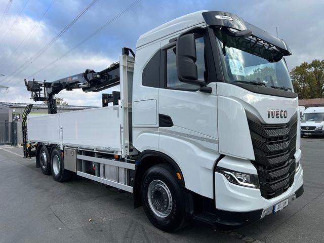 Camion plateau Iveco AS280 XY/PS Baustoff/Kran/HIAB/L-HIPRO235DLS/NLA — occasion 2025