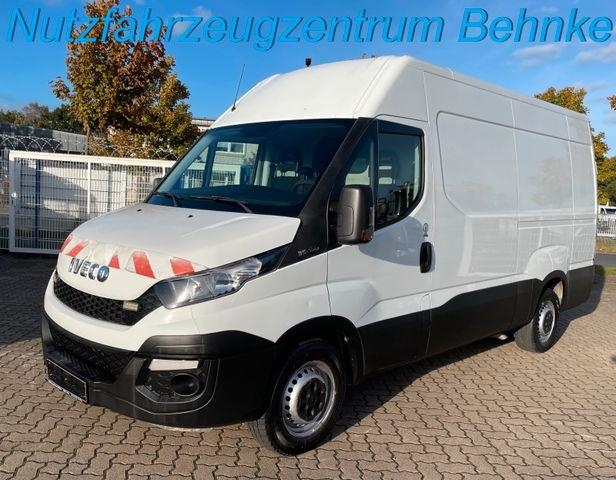 Fourgon utilitaire Iveco Daily HKa 35 S15/ AC/ RFK/ CargoPaket/ AHK 3.5t — occasion 2015
