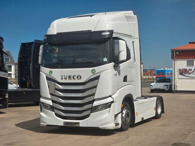 Iveco S-WAY 530 * RETARDER * 2 X TANK * ACC * WENIG KM
