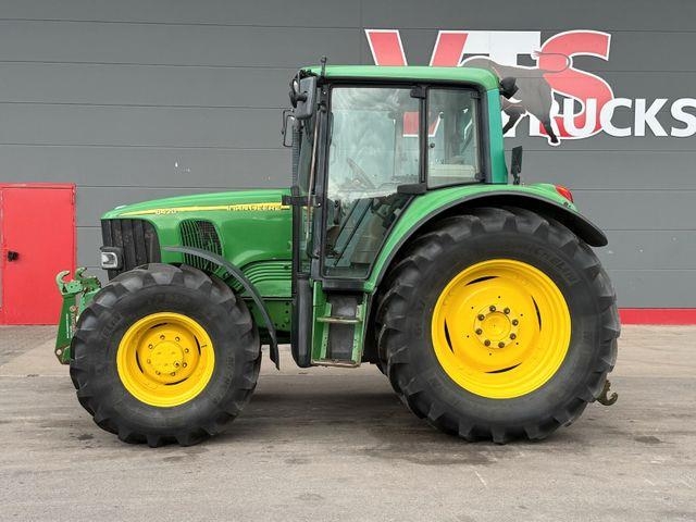 Tracteur agricole John Deere 6420 Front-Heckheber+Zapfwelle Klima — occasion 2002, 11 900 h