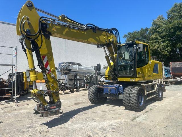Pelle sur pneus Liebherr A 920 / Oil Quick — occasion 2018, 10 240 h