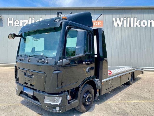 MAN TGL 12.250| Tijhof-Aufbau*Seilwinde*ACC*Navi*TOP
