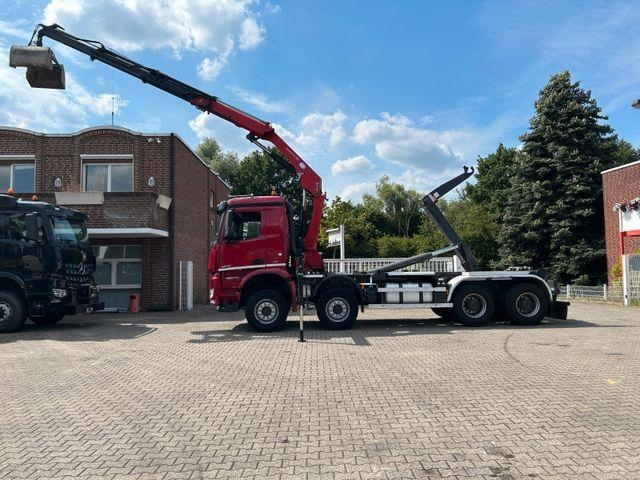 Mercedes-Benz 3248 Abroller mit HMF 2430 Kran + Greifer 8x4
