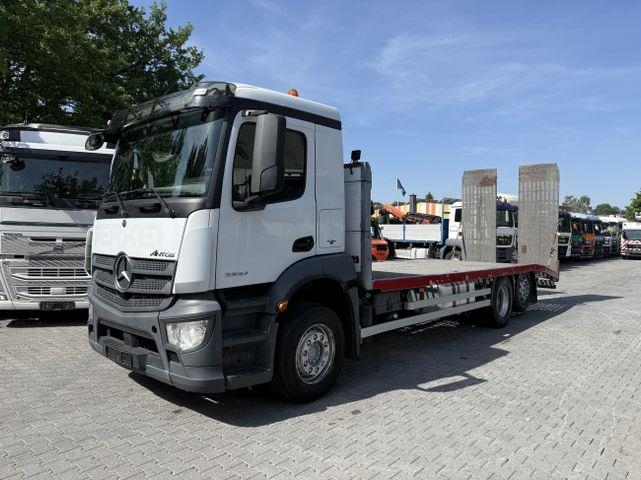 Mercedes-Benz Actros MP4 2532 6X2 Maschinentransporter