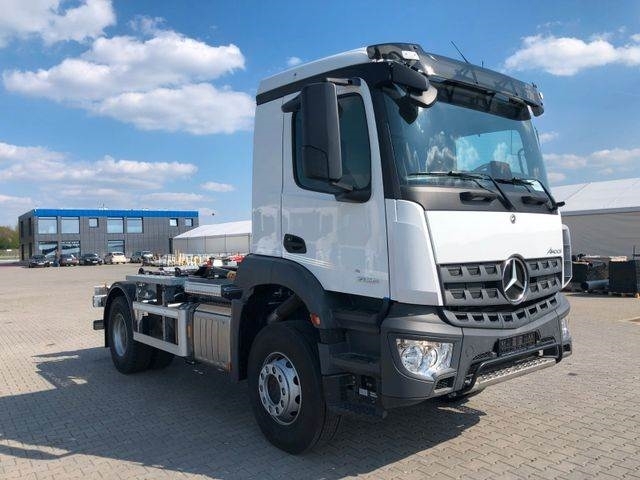 Mercedes-Benz AROCS 2136 Abrollkipper HYVA HKS-12-37-S