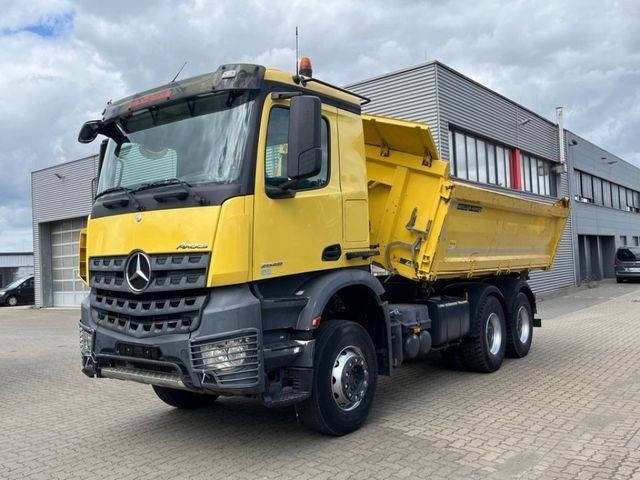 Mercedes-Benz Arocs 2648 6x4 3-Achs Kipper Meiller