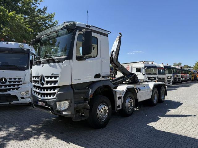 Camion ampliroll Mercedes-Benz Arocs 3245 K 8X4 Haken — occasion 2015