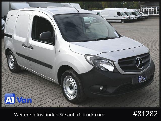 Fourgon utilitaire Mercedes-Benz Citan 109 Kasten, Klima, AHK — occasion 2017