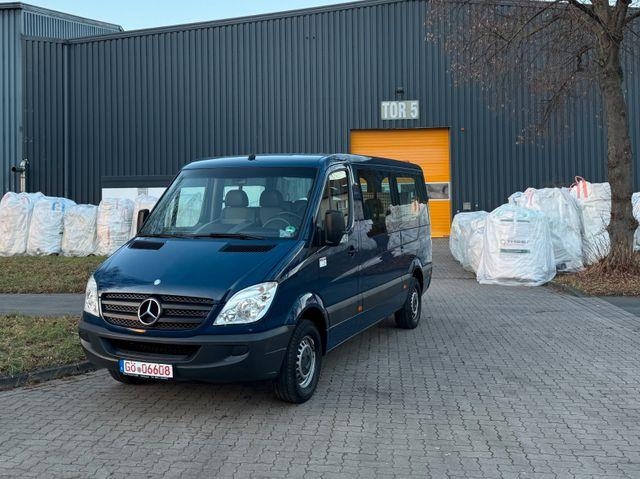 Mercedes-Benz Sprinter 311 - 9. Sitzer - Rollstuhlrampe -64TKm