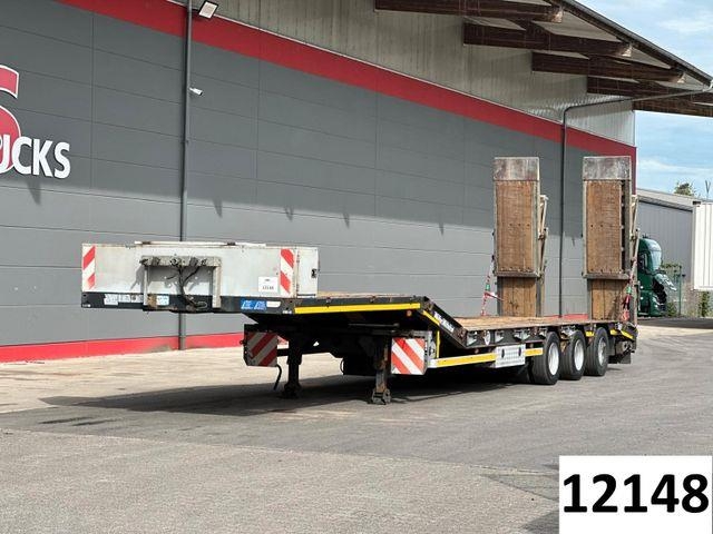 Semi-remorque surbaissée Müller-Mitteltal TS3 Profi 30,0 Tieflader mit NLA &amp; hydr — occasion 2013