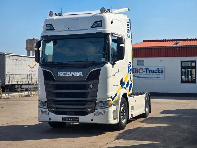 Scania R590 * V8 * RETARDER * ACC * 2X TANK * 1. HAND