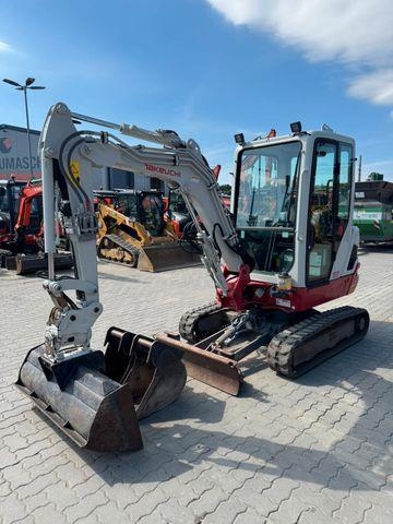 Mini-pelle Takeuchi TB225 mit Powertilt und Zentralschmierung — occasion 2019, 834 h