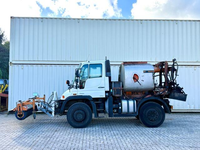 Unimog U400 mit Breining U2000 Bitumenspritze + Besen