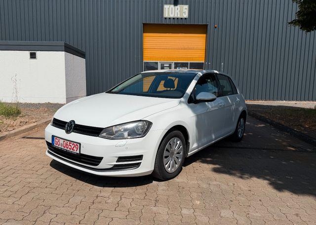 Voiture Volkswagen Golf VII - 1.6 - Trendline - Klima — occasion 2014