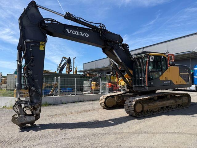 Pelle sur chenilles Volvo EC 300 E Verstellausleger SW 48 — occasion 2018, 8 350 h