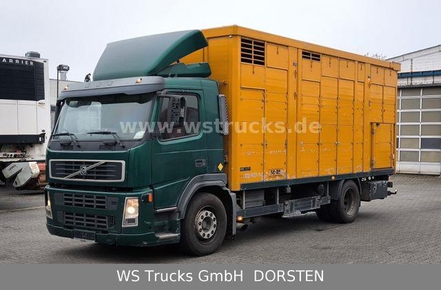 Volvo FM 260 mit KABA 2 Stock Vollalu Viehtransporter