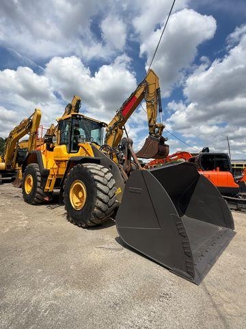 Chargeuse sur pneus Volvo L 150 H — occasion 2022, 4 800 h