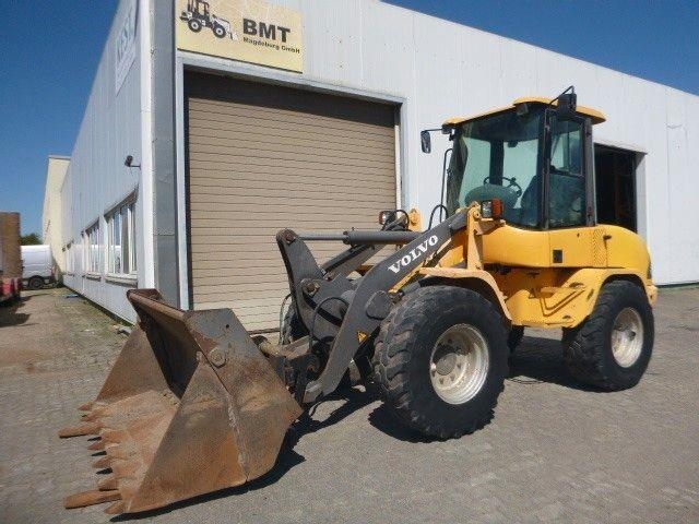 Chargeuse sur pneus Volvo L 30 B — occasion 2008, 9 080 h