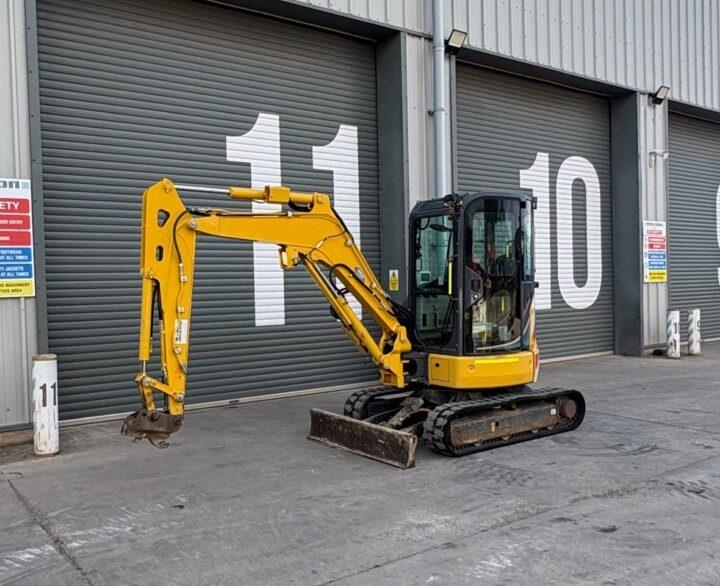 Mini-pelle Kobelco SK30SR-6E — occasion 2022, 2 219 h
