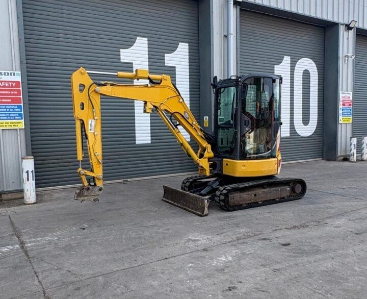 Mini-pelle Kobelco SK30SR-6E — occasion 2022, 1 975 h