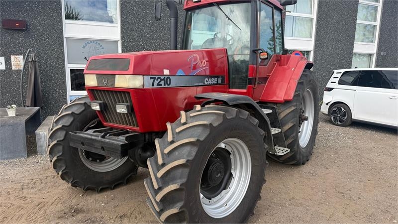 Case IH Magnum 7210 PRO