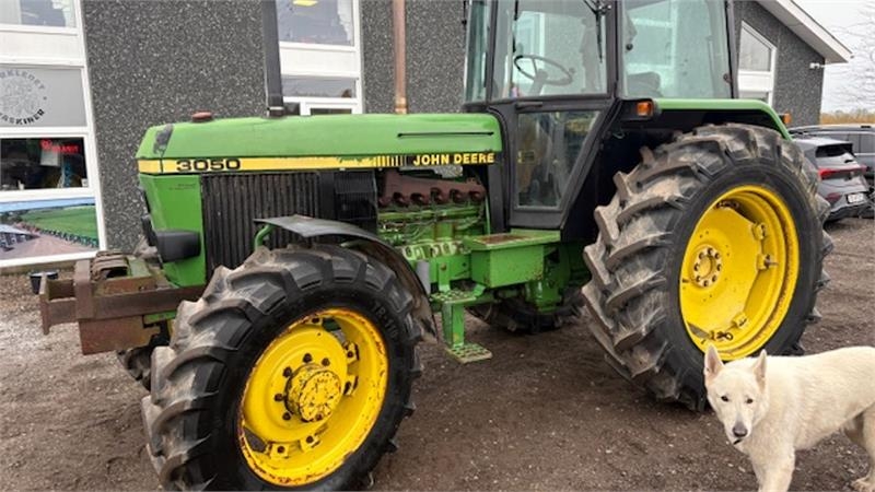 John Deere 3050 4WD MED FRONTVÆGTE