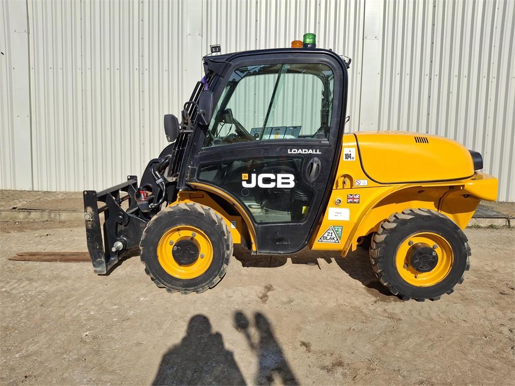 Chariot télescopique JCB 520 40 — occasion 2024, 1 419 h