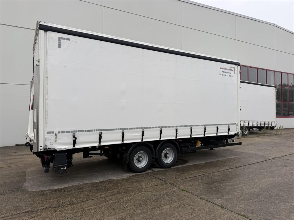 Möslein TPS 105 D-L Planenanhänger Ladebordwand + Durchla