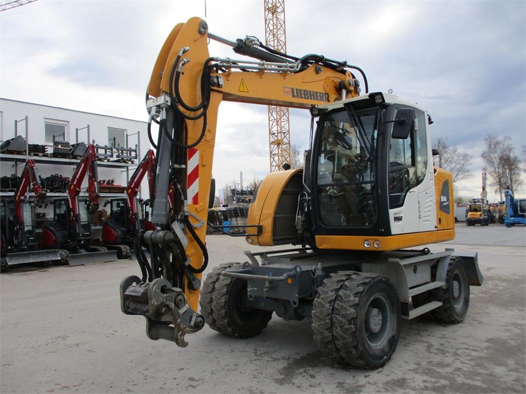 Pelle sur pneus Liebherr A 914 Compact Litronic G6.0-D — occasion 2018